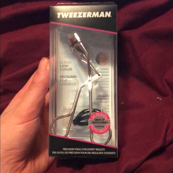 Other - Eyelash curler